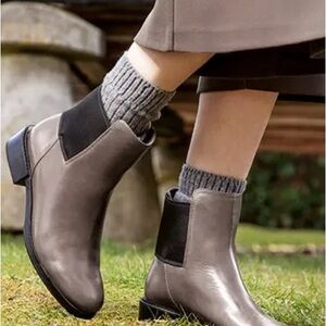 Clarks Taupe Leather Marquette Wish Ankle Boots - Size 9